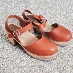 MIA Abba Clogs